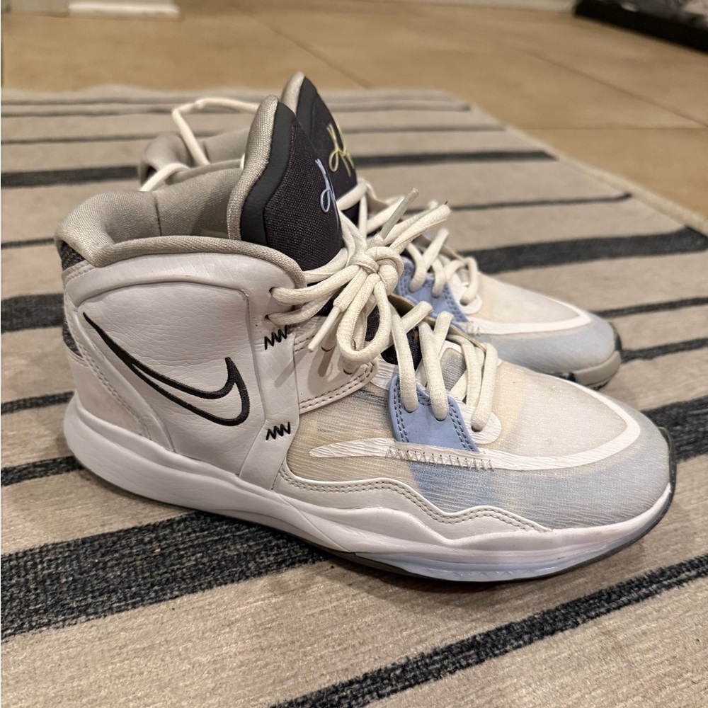 Nike Kyrie Infinity “Smoke and Mirrors” Shoes. Youth Size 5.5